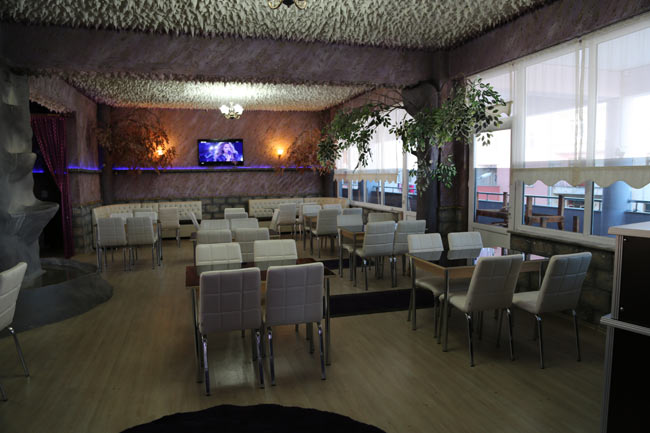 cafemola6.jpg cafemola6.jpg