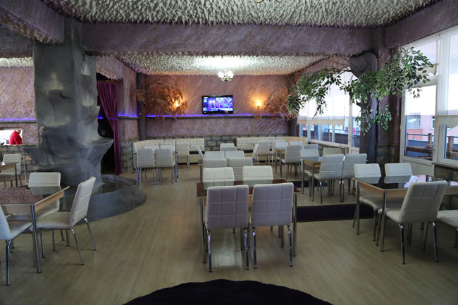 cafemola7.jpg cafemola7.jpg