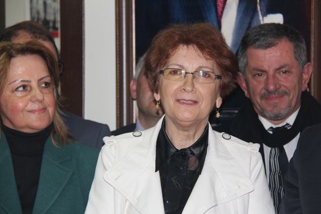 candan_eyuboglu1.jpg candan_eyuboglu1.jpg