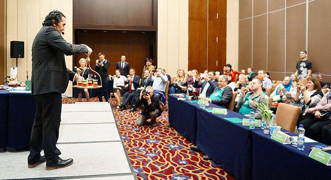 cay2-004.jpg cay2-004.jpg