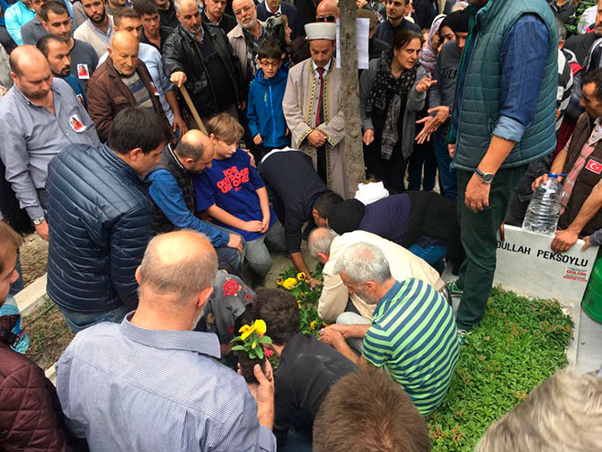 cen2-008.jpg cen2-008.jpg