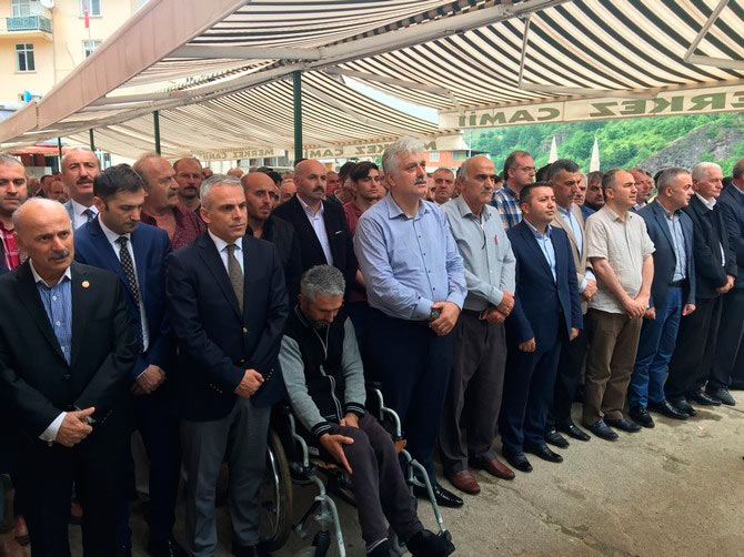 cen3-004.jpg cen3-004.jpg