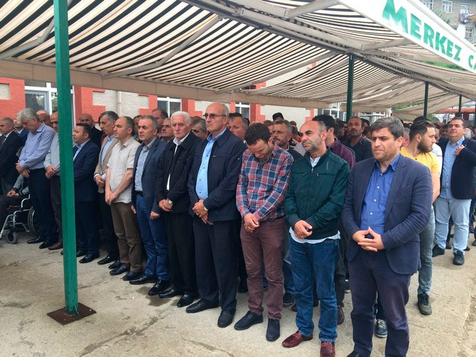 cen4-003.jpg cen4-003.jpg