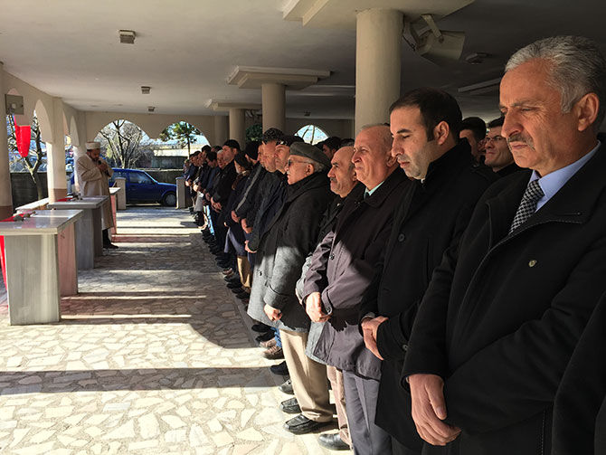 cen6-001.jpg cen6-001.jpg