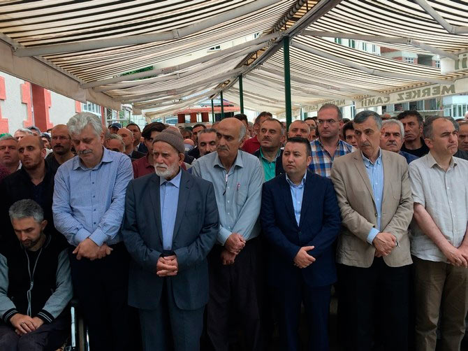 cen6-002.jpg cen6-002.jpg