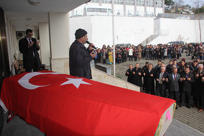 cenaze6-003.jpg cenaze6-003.jpg