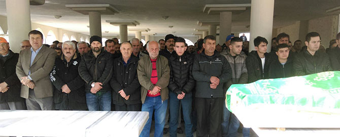 cenaze7.jpg cenaze7.jpg