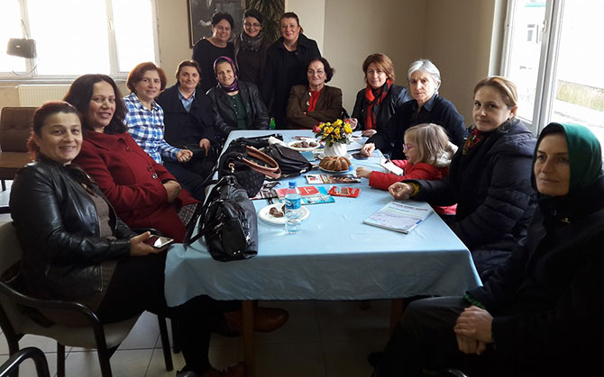 chpkadinkollari2.jpg chpkadinkollari2.jpg