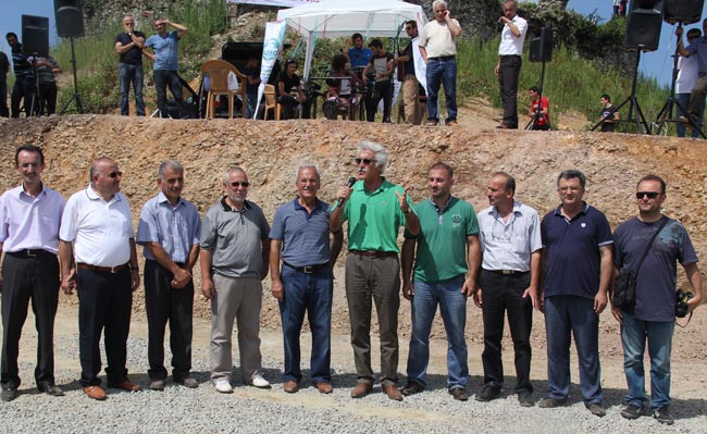 ciha1.20130811123445.jpg ciha1.20130811123445.jpg