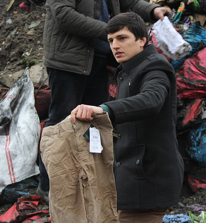 cop2-002.jpg cop2-002.jpg