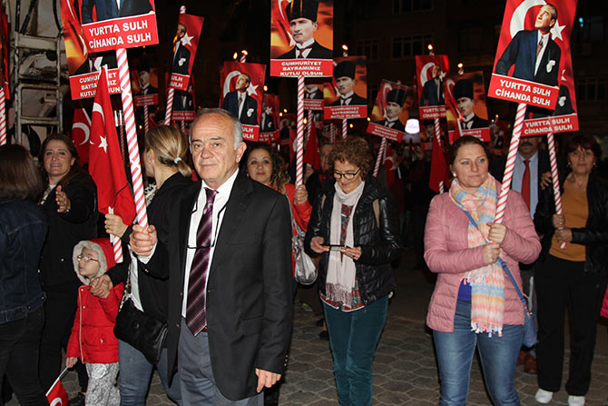 cumh2-002.jpg cumh2-002.jpg