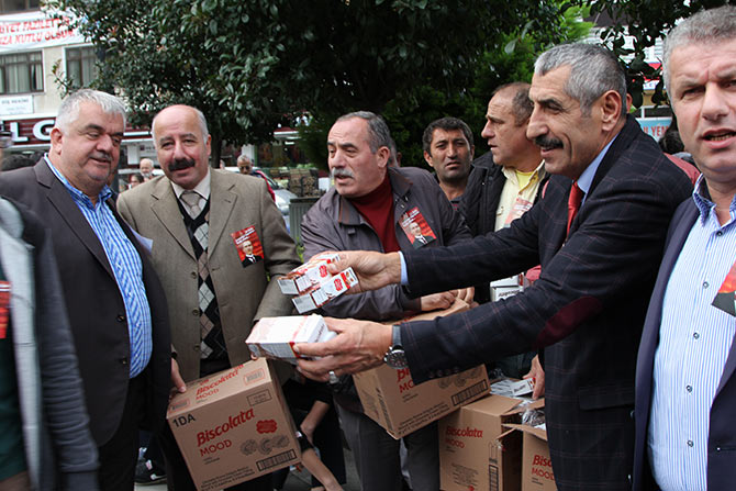 cumh5-001.jpg cumh5-001.jpg