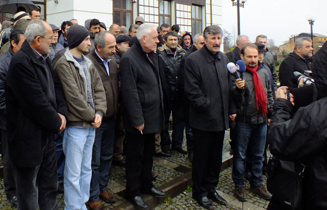 dava01i.jpg dava01i.jpg