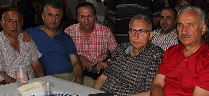 dem1-004.jpg dem1-004.jpg