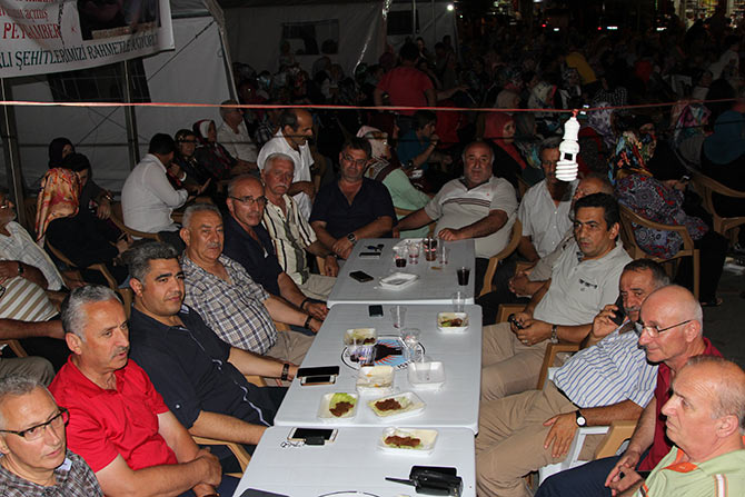 dem3-004.jpg dem3-004.jpg