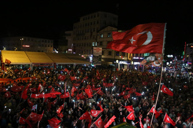 dem4-004.jpg dem4-004.jpg