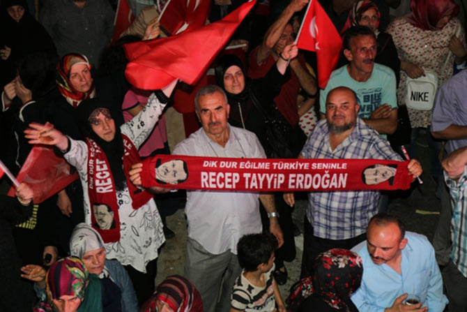 dem5-003.jpg dem5-003.jpg