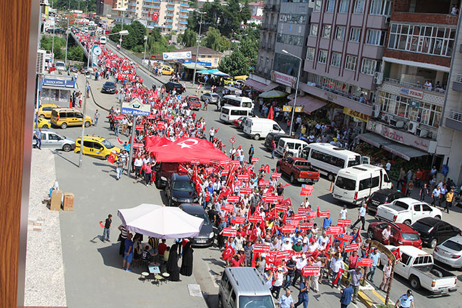 dem7-002.jpg dem7-002.jpg