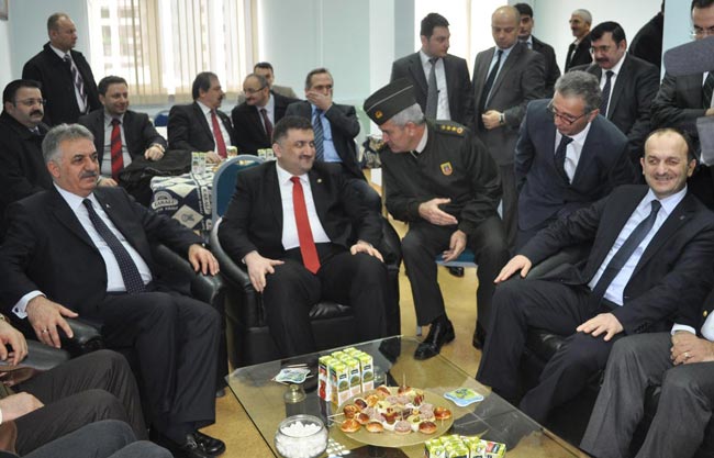 dernek1.jpg dernek1.jpg