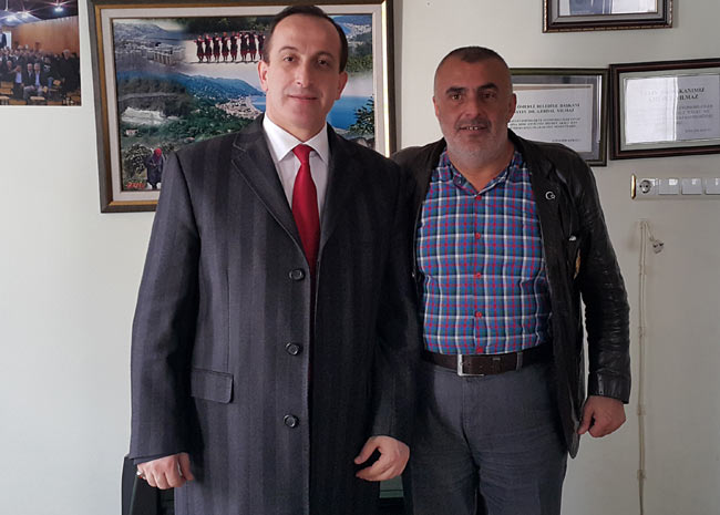 dincerkaraoglusoforotomobil.jpg dincerkaraoglusoforotomobil.jpg