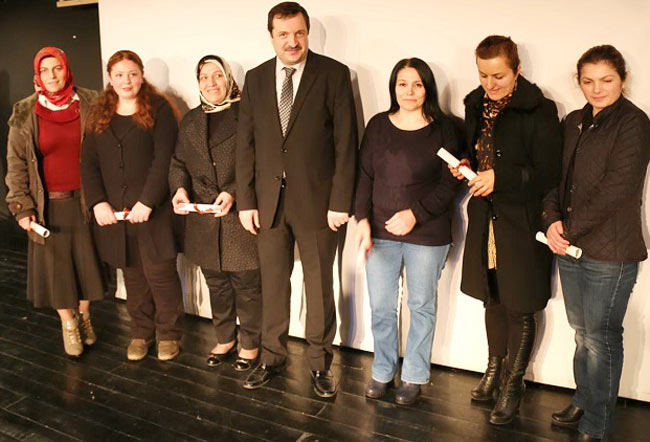 diploma5.jpg diploma5.jpg