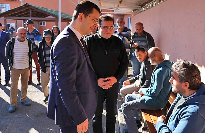 eng1-005.jpg eng1-005.jpg