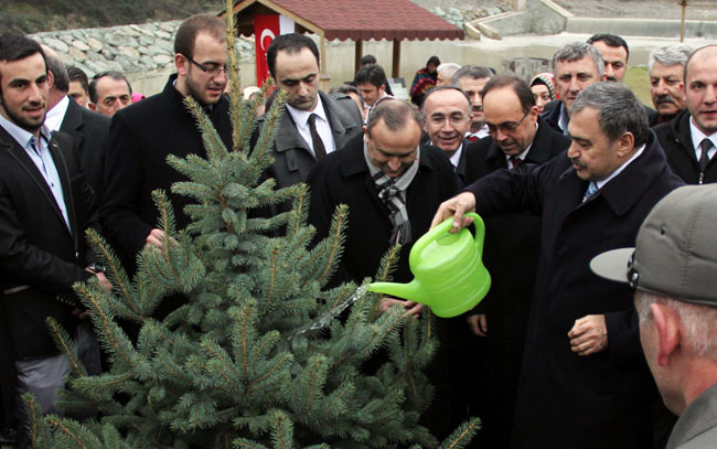 eroglu2.jpg eroglu2.jpg