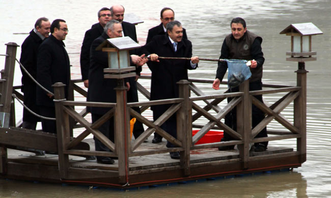 eroglu3.jpg eroglu3.jpg