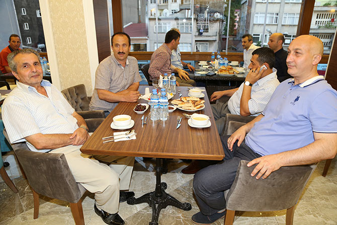 esnaf6-001.jpg esnaf6-001.jpg