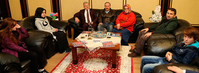 ev4-001.jpg ev4-001.jpg