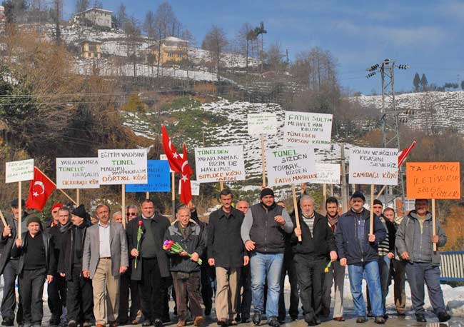 eylem.20120213190058.jpg eylem.20120213190058.jpg