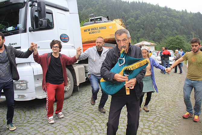 eylem3-004.jpg eylem3-004.jpg