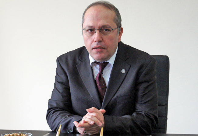 fatihseyis.jpg fatihseyis.jpg