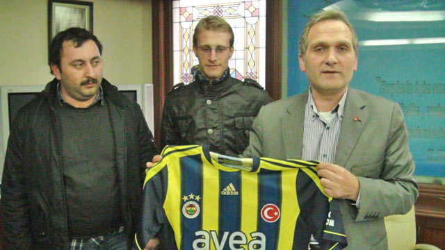 fenerum_ardeende.jpg fenerum_ardeende.jpg