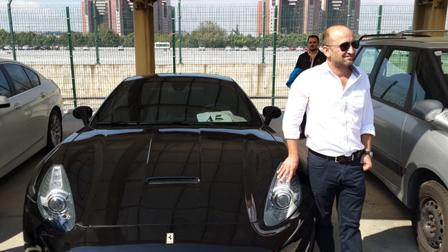 ferrari.jpg ferrari.jpg