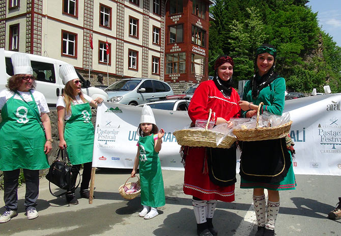 fest3-001.jpg fest3-001.jpg