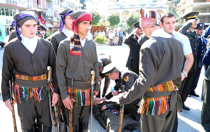 gaziler1-001.jpg gaziler1-001.jpg