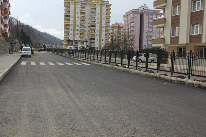 gecit2.jpg gecit2.jpg