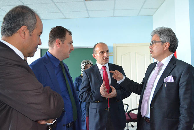 gnlmdr2.jpg gnlmdr2.jpg