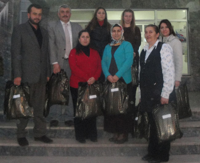 gonulelcileri1.jpg gonulelcileri1.jpg