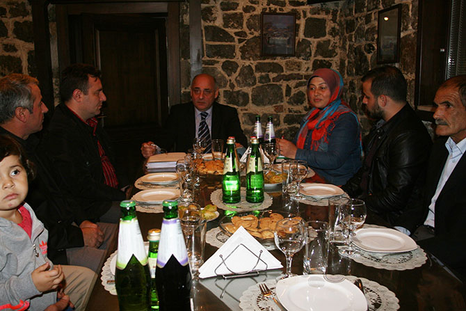 gurc1-001.jpg gurc1-001.jpg