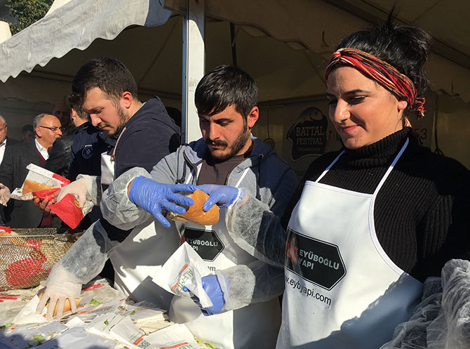 hams1-009.jpg hams1-009.jpg