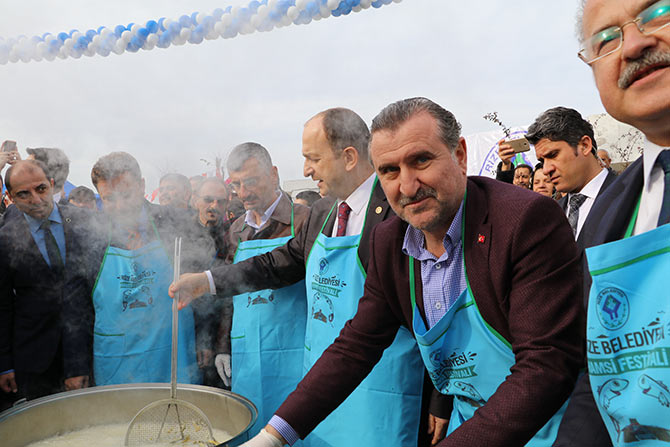 hams2-008.jpg hams2-008.jpg