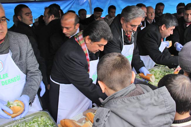 hams3.20130113222851.jpg hams3.20130113222851.jpg