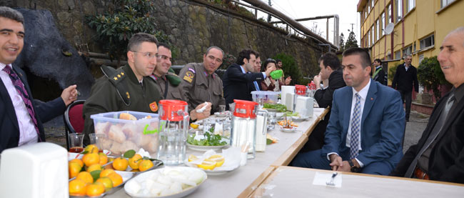 hams4.20131114223056.jpg hams4.20131114223056.jpg