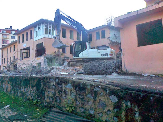 hastane7.jpg hastane7.jpg