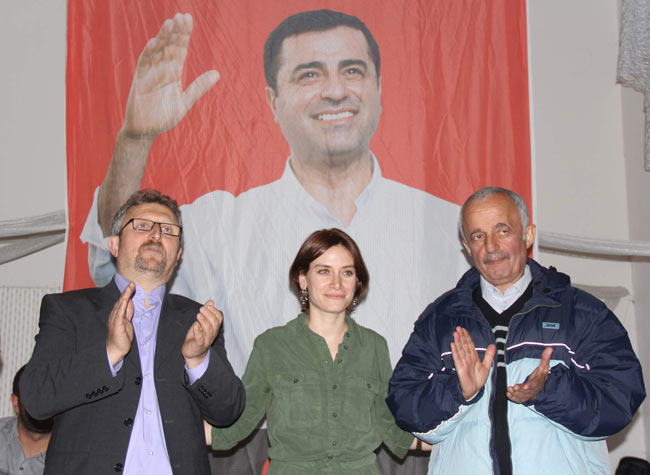 hdpadaylar1.jpg hdpadaylar1.jpg