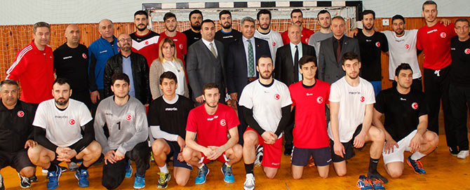 hent3-001.jpg hent3-001.jpg