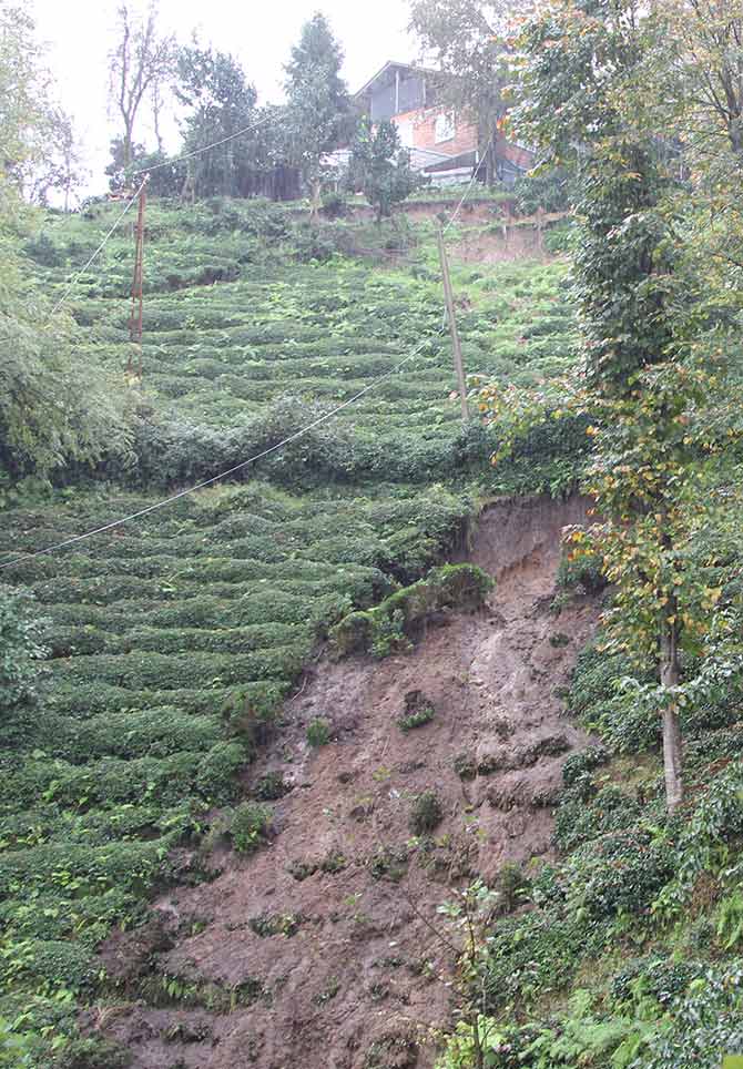 heyelan-001.jpg heyelan-001.jpg