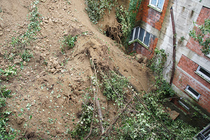 heyelan001.jpg heyelan001.jpg